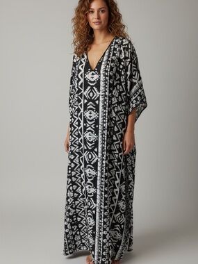 Ashro Vintage Black and White Geometric Kaftan